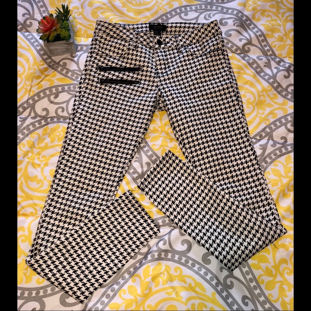 Forever 21 Houndstooth print denim